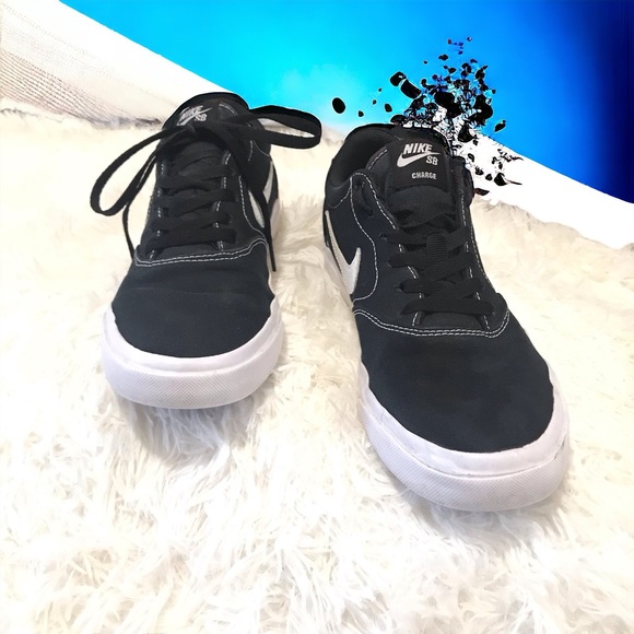 Nike Shoes - Nike Sb Charge Black Canvas Low Top Sneakers Unisex Solarsoft Comfort Cushion